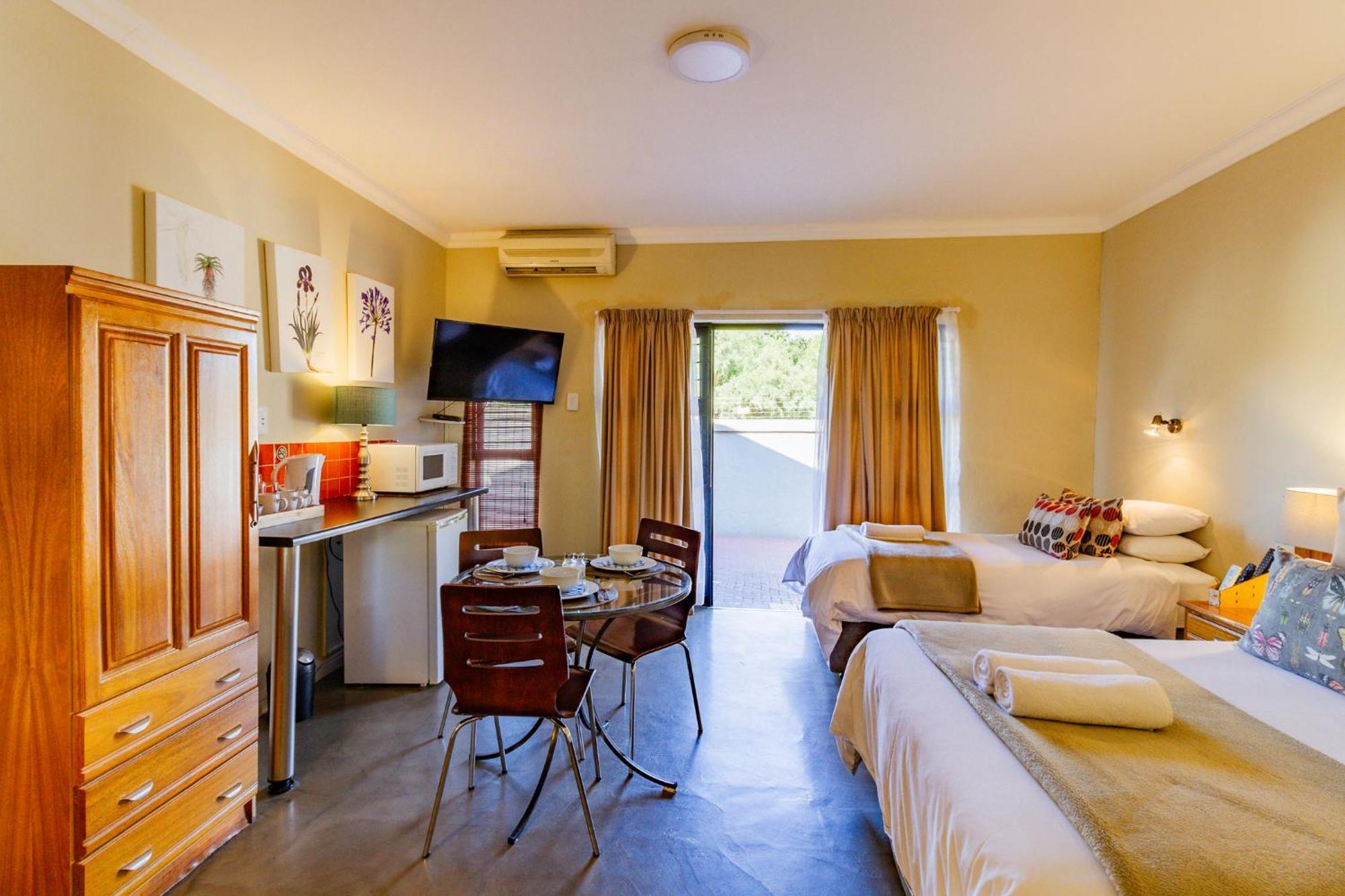 Pumleni Guesthouse Hartbeespoort Eksteriør billede
