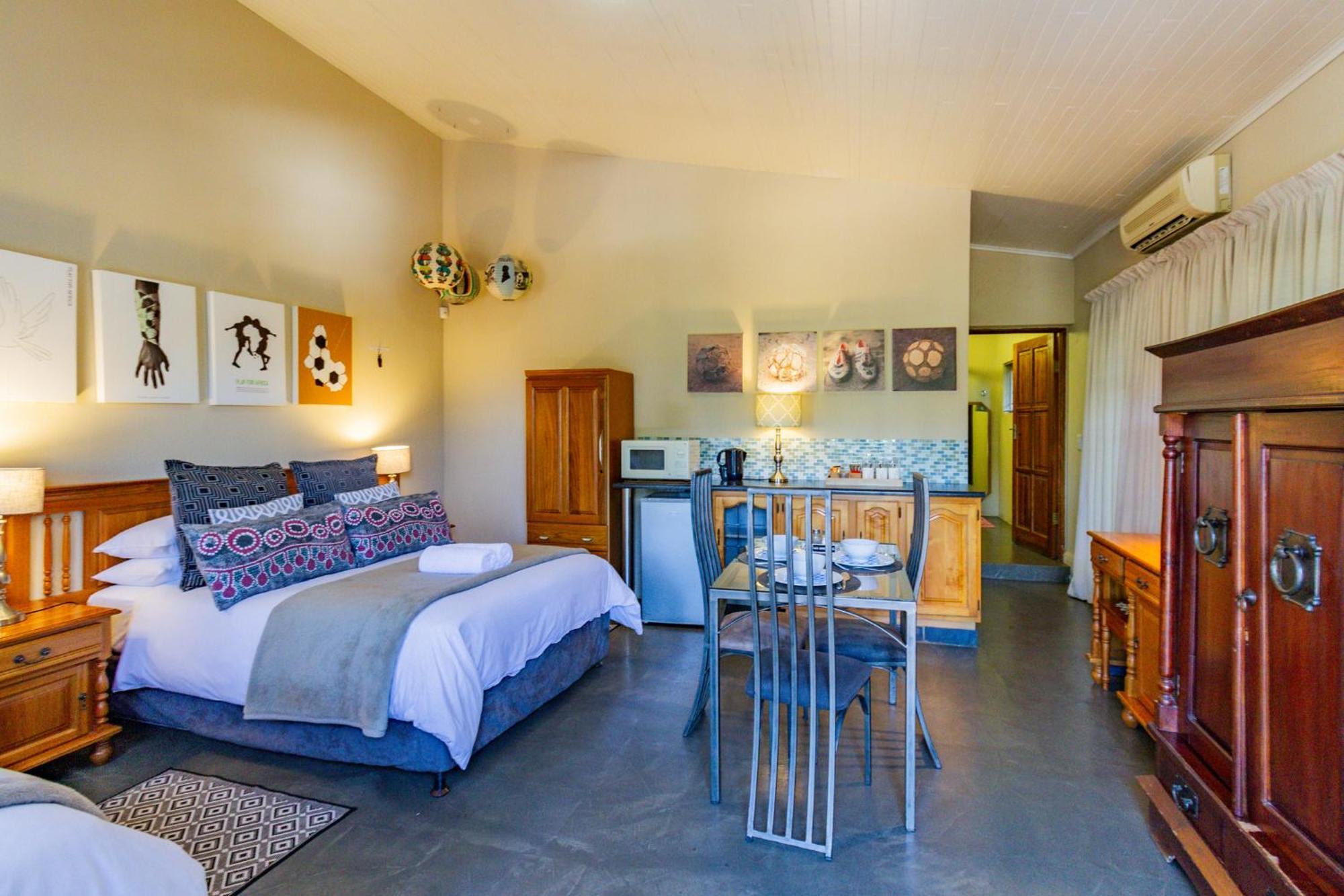 Pumleni Guesthouse Hartbeespoort Eksteriør billede