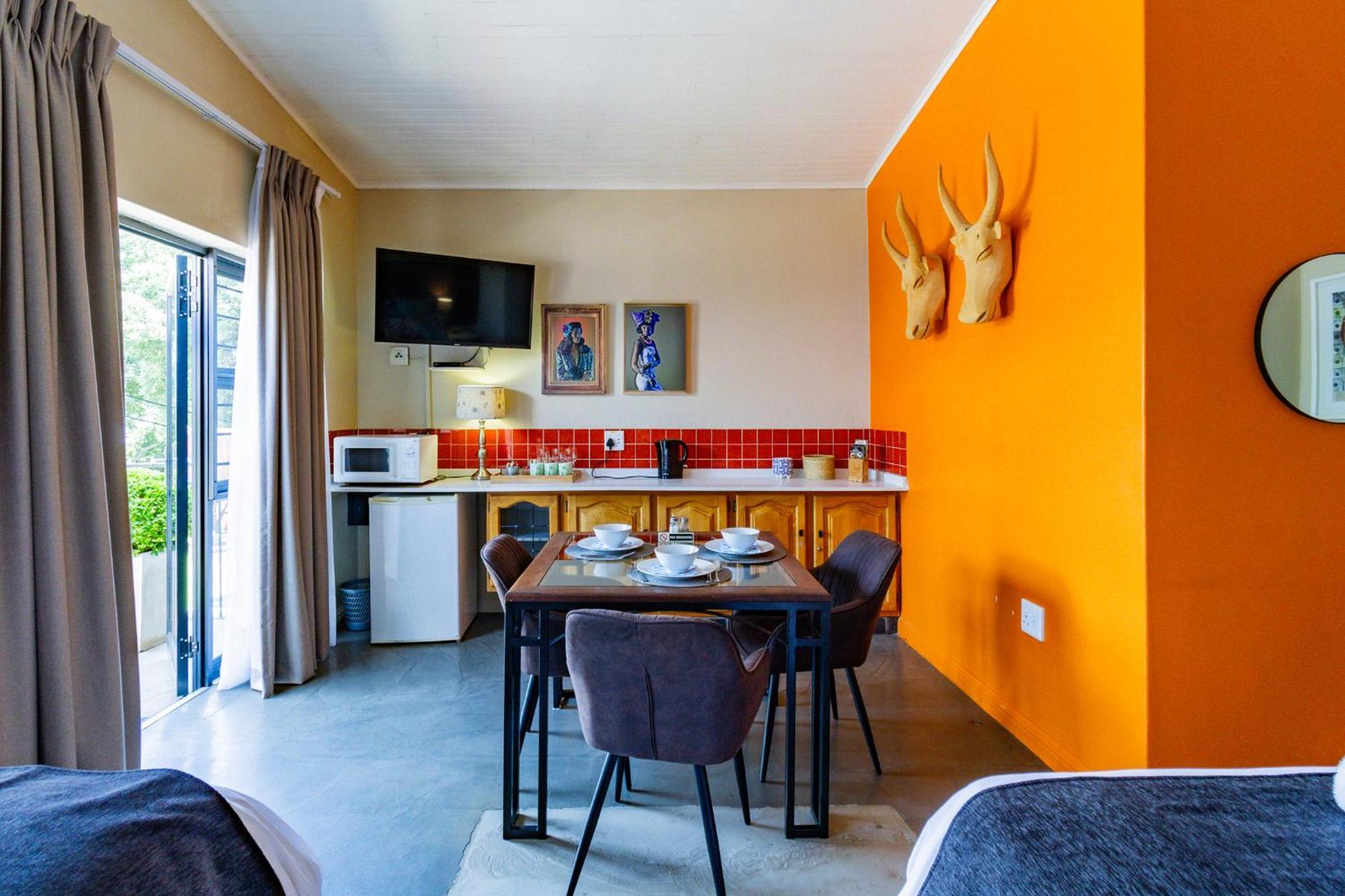 Pumleni Guesthouse Hartbeespoort Eksteriør billede