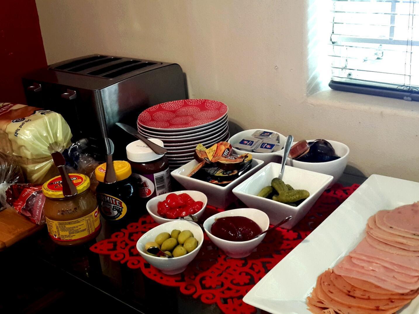 Pumleni Guesthouse Hartbeespoort Eksteriør billede