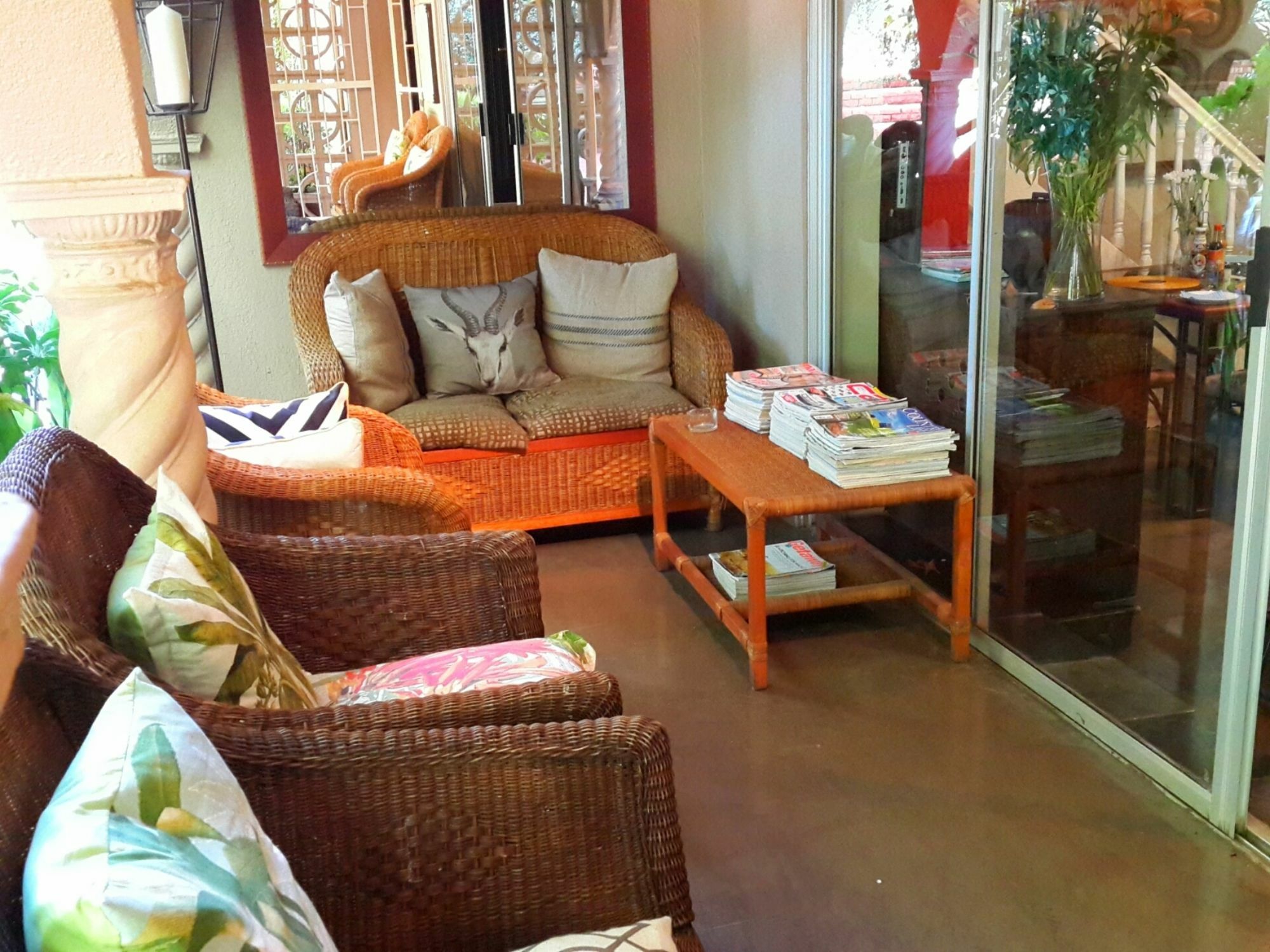 Pumleni Guesthouse Hartbeespoort Eksteriør billede