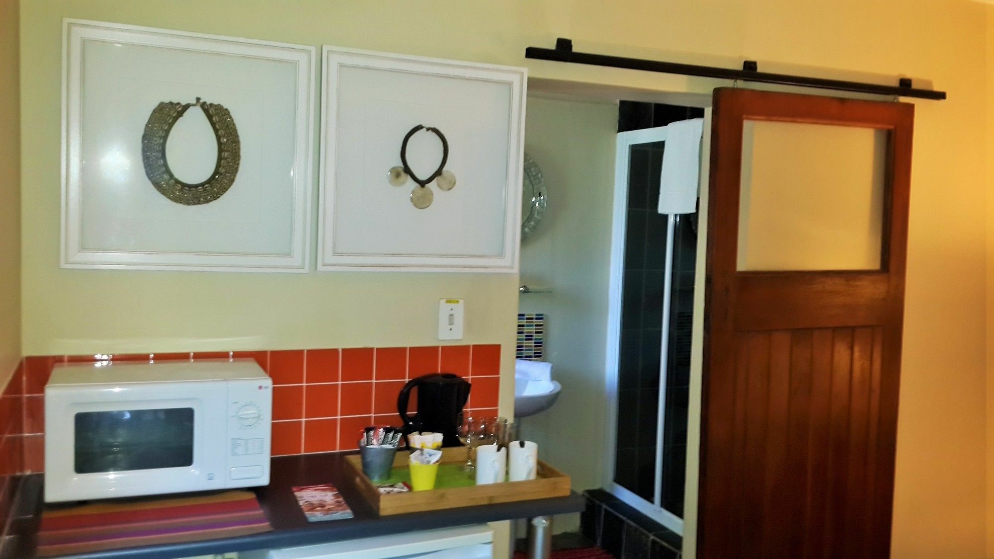 Pumleni Guesthouse Hartbeespoort Eksteriør billede